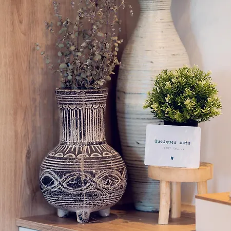 Margot Stunning Pool 500 M *