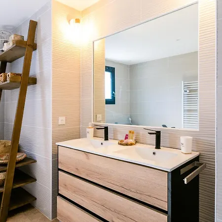 Vila Margot Stunning Pool 500 M