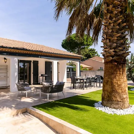 Vila Margot Stunning Pool 500 M *