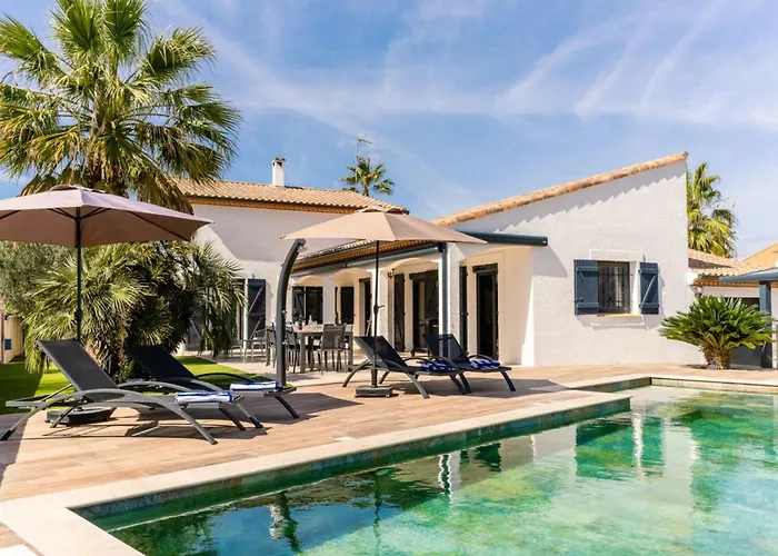 Margot Stunning Pool 500 M Villa