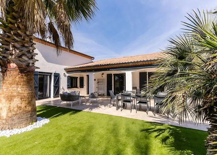 Villa Margot Stunning Pool 500 M Le Grau-dʼAgde